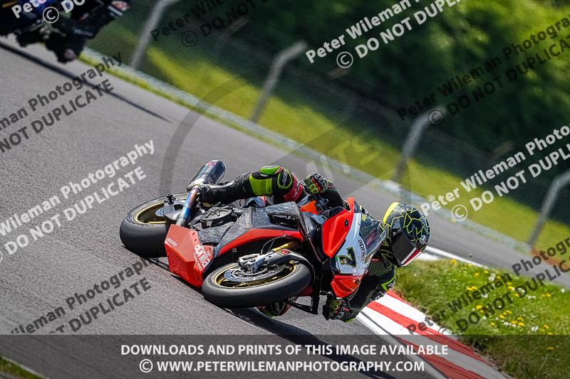 donington no limits trackday;donington park photographs;donington trackday photographs;no limits trackdays;peter wileman photography;trackday digital images;trackday photos